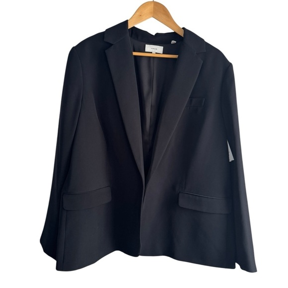 New! Vince Single-Button Crepe Blazer - Picture 5 of 11